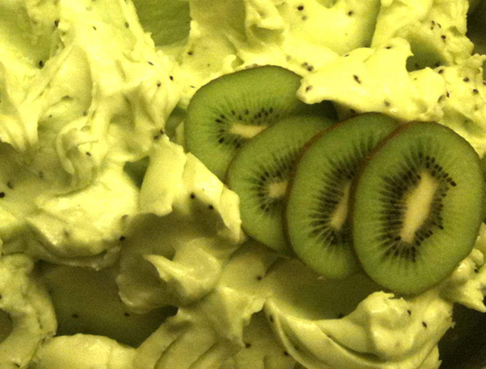 Gelato alla frutta con kiwi