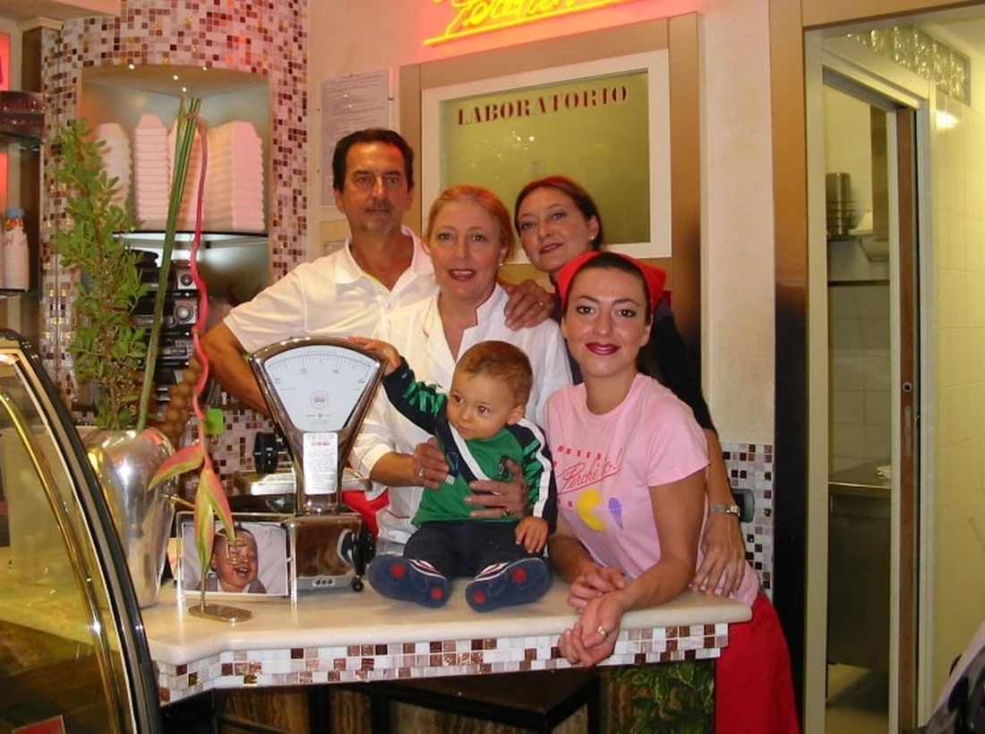 Staff della gelateria